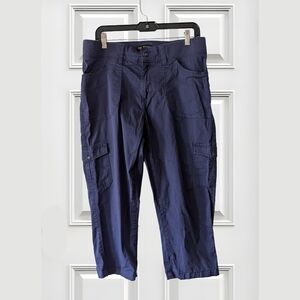 Lee Women’s Relaxed Fit Austyn Cargo Capri Pants Knit Waist – Size 14 – Ink Blue